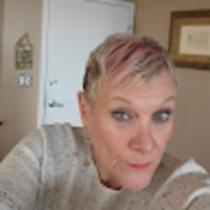 Meet your Posher, Sandi